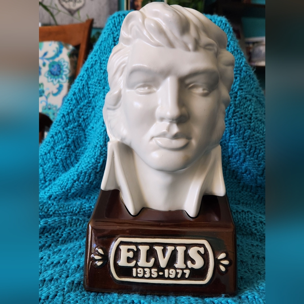 Vintage McCormick Elvis Presley 1977 Limited Edition Whiskey Decanter Head Bust